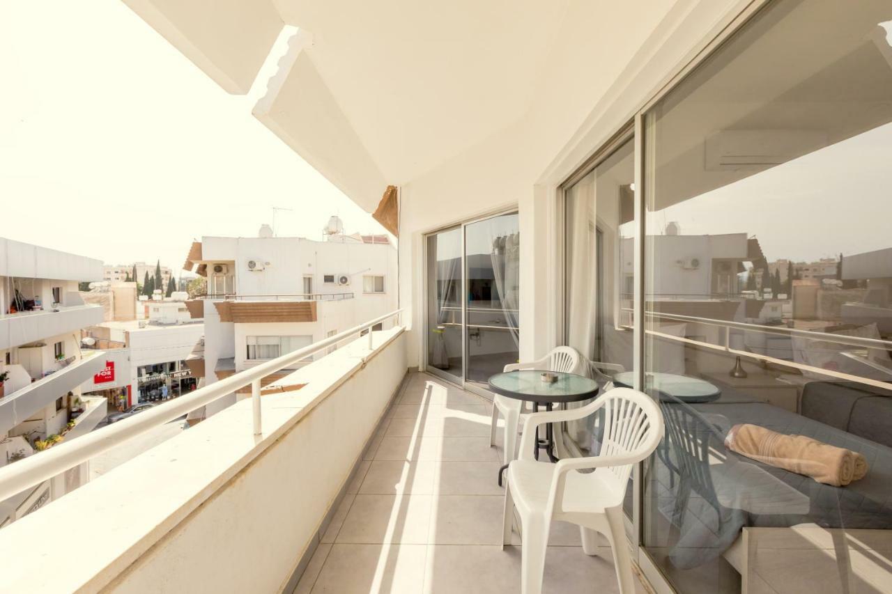 Savvas City Centre Flat Larnaca Exterior photo
