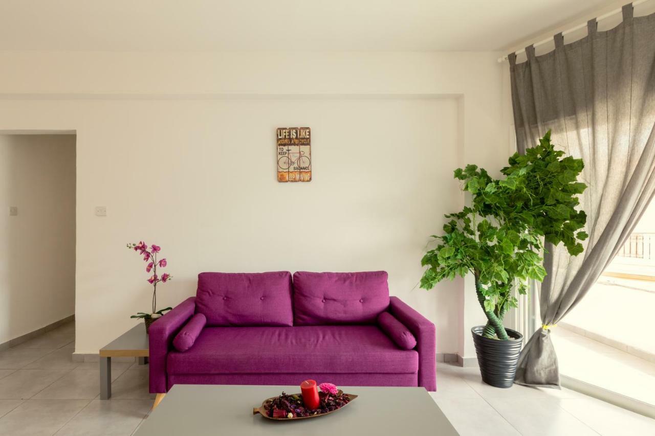 Savvas City Centre Flat Larnaca Exterior photo
